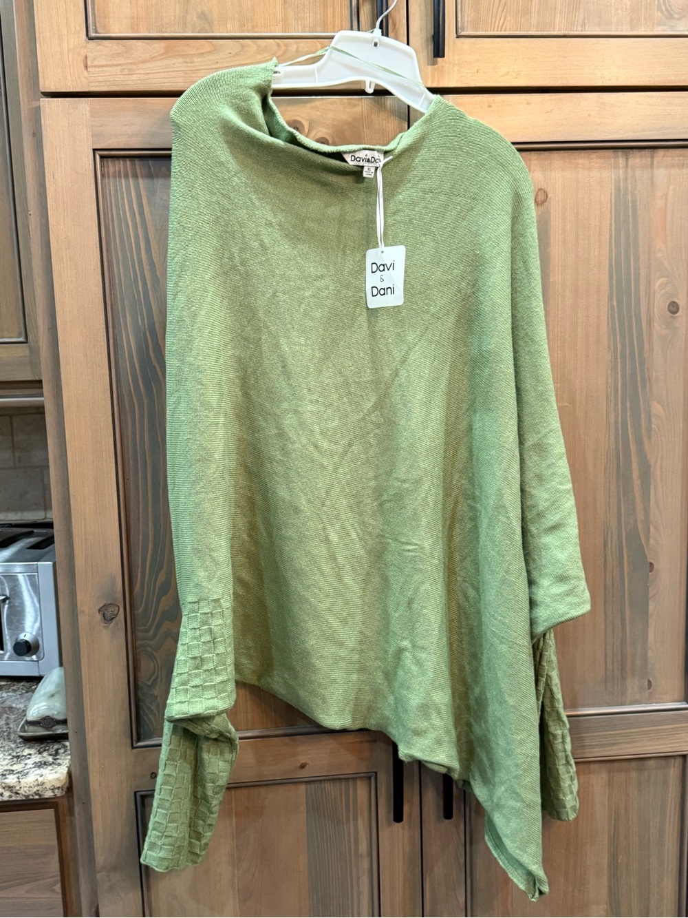 DAVI & DANI Light Green Knit Poncho Asymmetrical NWT XL